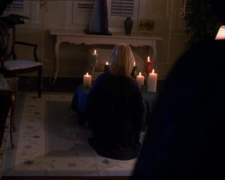 Charmed-Online_dot_net-1x01SomethingWiccaThisWayComes0082.jpg Charmed-Online_dot_net-1x01SomethingWiccaThisWayComes0082.jpg