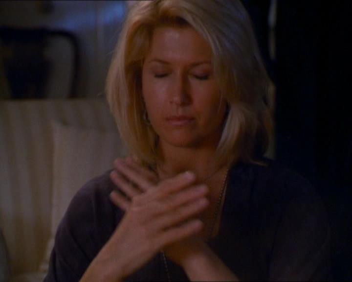 Charmed-Online_dot_net-1x01SomethingWiccaThisWayComes0089.jpg Charmed-Online_dot_net-1x01SomethingWiccaThisWayComes0089.jpg