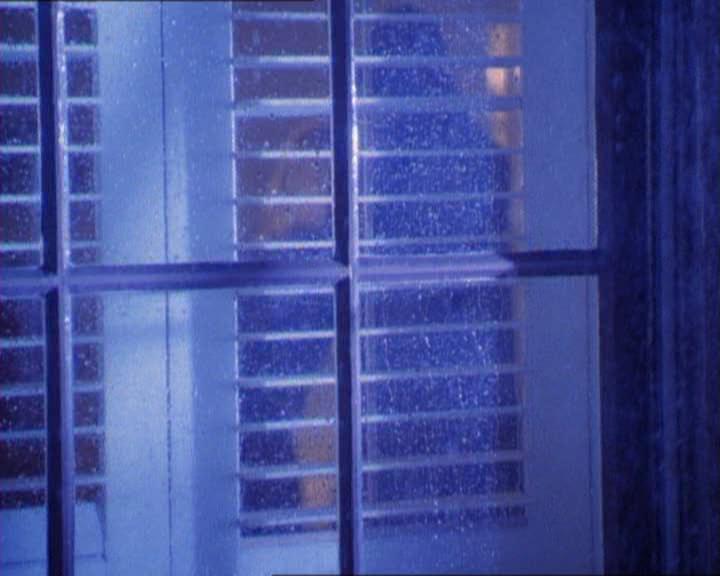 Charmed-Online_dot_net-1x01SomethingWiccaThisWayComes0100.jpg Charmed-Online_dot_net-1x01SomethingWiccaThisWayComes0100.jpg