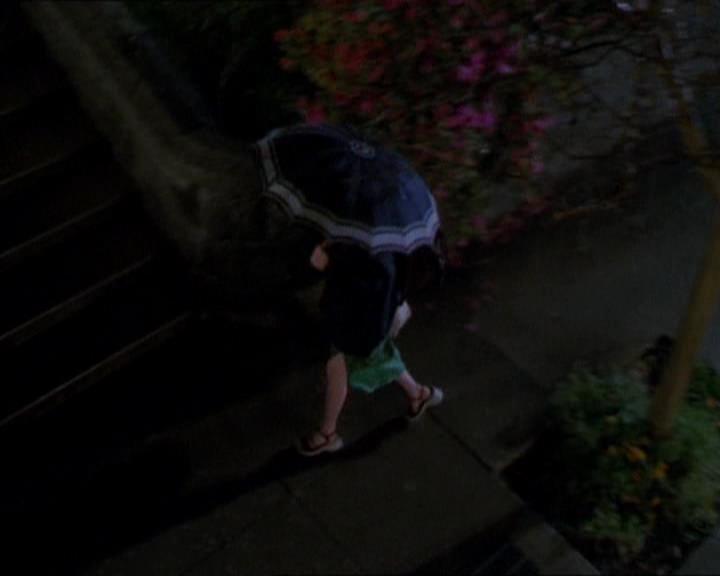 Charmed-Online_dot_net-1x01SomethingWiccaThisWayComes0108.jpg Charmed-Online_dot_net-1x01SomethingWiccaThisWayComes0108.jpg