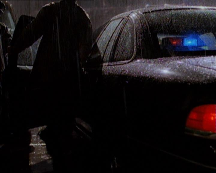 Charmed-Online_dot_net-1x01SomethingWiccaThisWayComes0281.jpg Charmed-Online_dot_net-1x01SomethingWiccaThisWayComes0281.jpg