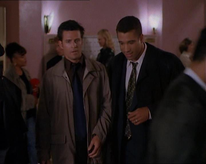Charmed-Online_dot_net-1x01SomethingWiccaThisWayComes0308.jpg Charmed-Online_dot_net-1x01SomethingWiccaThisWayComes0308.jpg