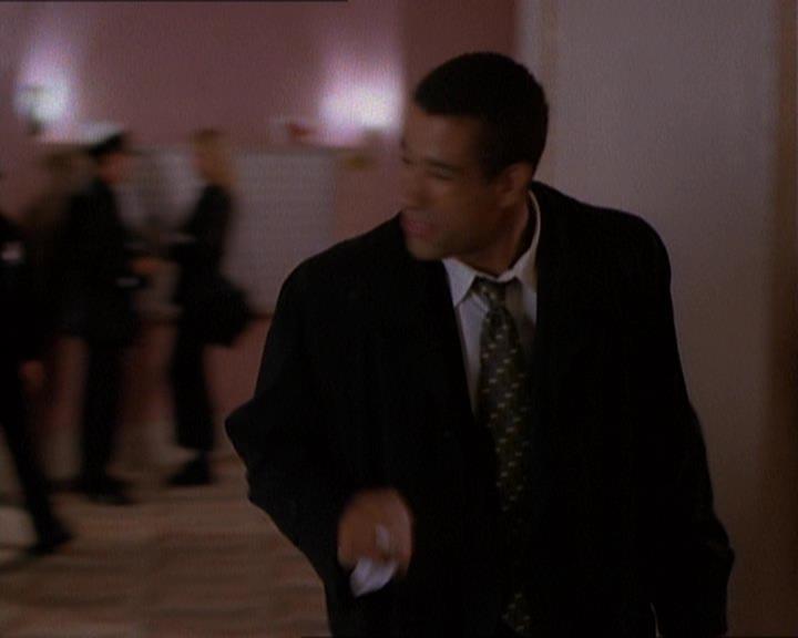 Charmed-Online_dot_net-1x01SomethingWiccaThisWayComes0316.jpg Charmed-Online_dot_net-1x01SomethingWiccaThisWayComes0316.jpg