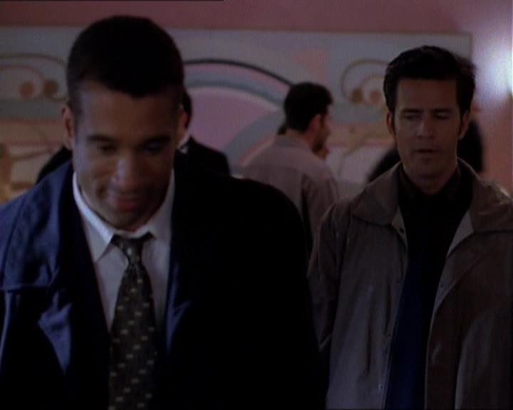 Charmed-Online_dot_net-1x01SomethingWiccaThisWayComes0323.jpg Charmed-Online_dot_net-1x01SomethingWiccaThisWayComes0323.jpg