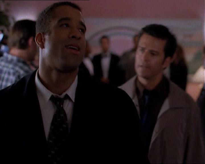 Charmed-Online_dot_net-1x01SomethingWiccaThisWayComes0325.jpg Charmed-Online_dot_net-1x01SomethingWiccaThisWayComes0325.jpg