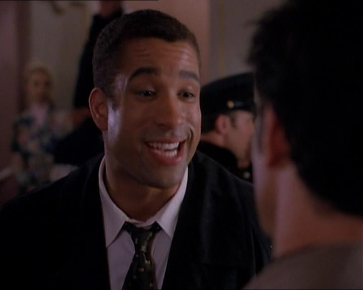 Charmed-Online_dot_net-1x01SomethingWiccaThisWayComes0334.jpg Charmed-Online_dot_net-1x01SomethingWiccaThisWayComes0334.jpg