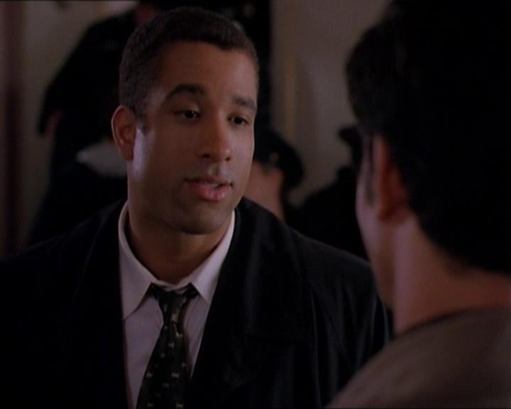 Charmed-Online_dot_net-1x01SomethingWiccaThisWayComes0347.jpg Charmed-Online_dot_net-1x01SomethingWiccaThisWayComes0347.jpg