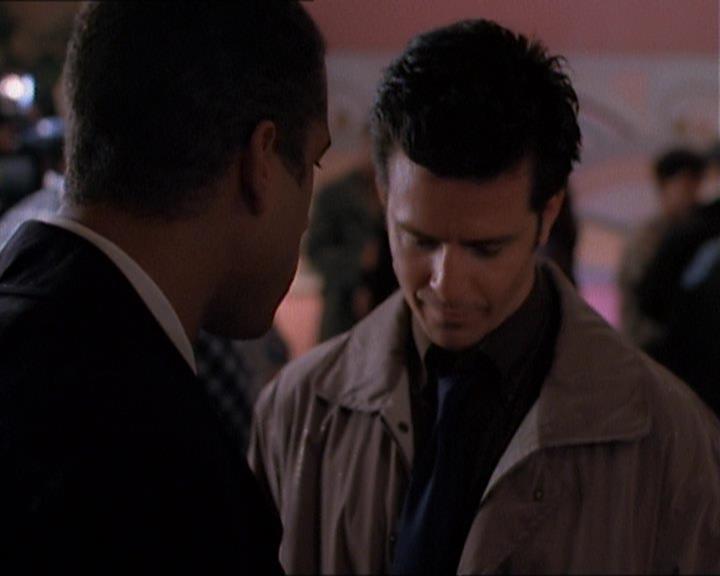 Charmed-Online_dot_net-1x01SomethingWiccaThisWayComes0349.jpg Charmed-Online_dot_net-1x01SomethingWiccaThisWayComes0349.jpg