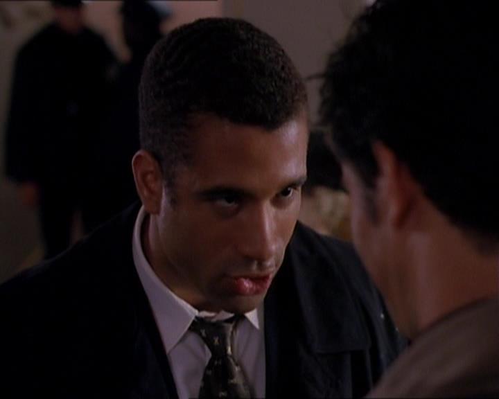 Charmed-Online_dot_net-1x01SomethingWiccaThisWayComes0351.jpg Charmed-Online_dot_net-1x01SomethingWiccaThisWayComes0351.jpg