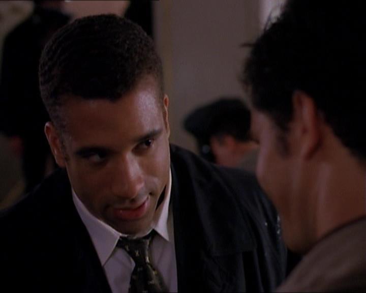 Charmed-Online_dot_net-1x01SomethingWiccaThisWayComes0352.jpg Charmed-Online_dot_net-1x01SomethingWiccaThisWayComes0352.jpg