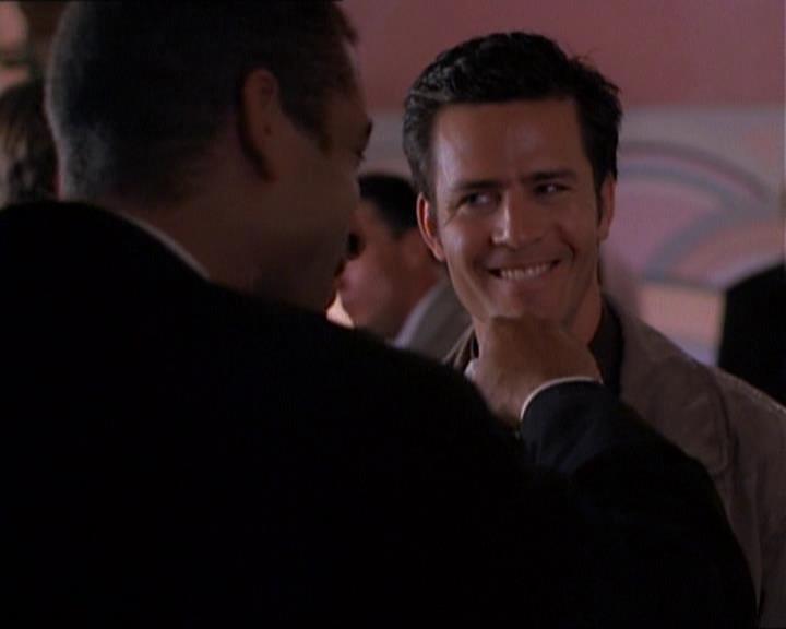 Charmed-Online_dot_net-1x01SomethingWiccaThisWayComes0357.jpg Charmed-Online_dot_net-1x01SomethingWiccaThisWayComes0357.jpg