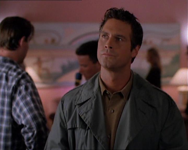 Charmed-Online_dot_net-1x01SomethingWiccaThisWayComes0378.jpg Charmed-Online_dot_net-1x01SomethingWiccaThisWayComes0378.jpg