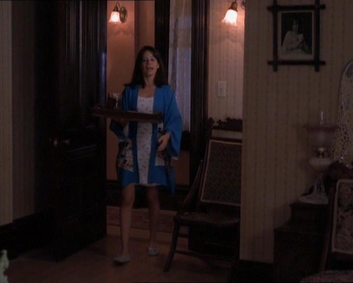 Charmed-Online_dot_net-1x01SomethingWiccaThisWayComes0536.jpg Charmed-Online_dot_net-1x01SomethingWiccaThisWayComes0536.jpg
