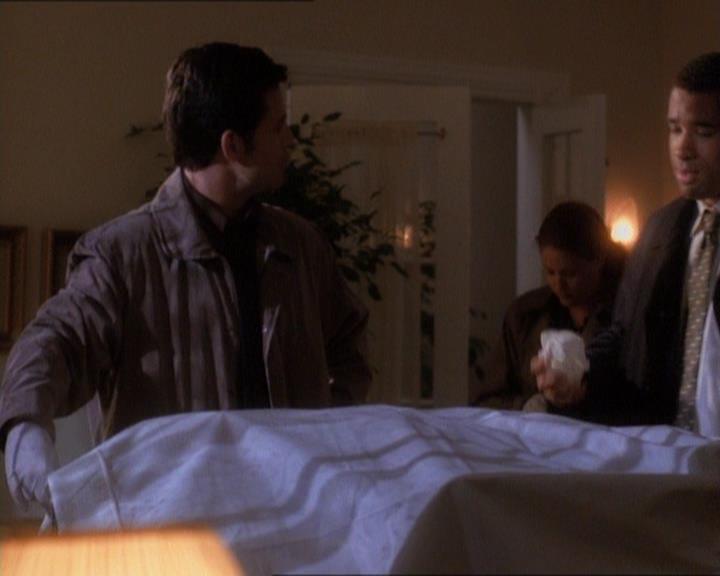 Charmed-Online_dot_net-1x01SomethingWiccaThisWayComes0598.jpg Charmed-Online_dot_net-1x01SomethingWiccaThisWayComes0598.jpg