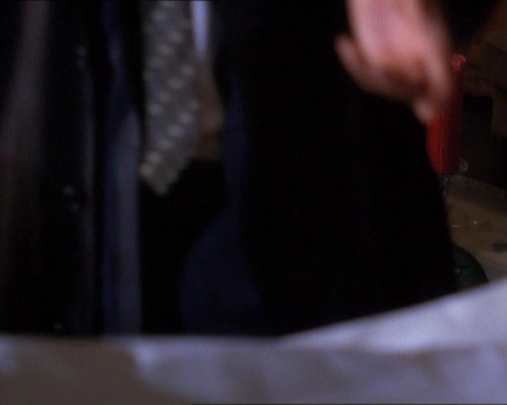 Charmed-Online_dot_net-1x01SomethingWiccaThisWayComes0610.jpg Charmed-Online_dot_net-1x01SomethingWiccaThisWayComes0610.jpg