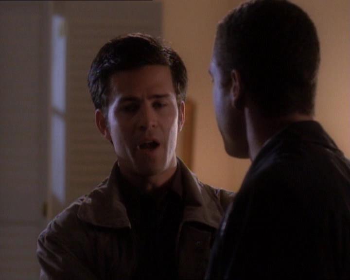 Charmed-Online_dot_net-1x01SomethingWiccaThisWayComes0630.jpg Charmed-Online_dot_net-1x01SomethingWiccaThisWayComes0630.jpg