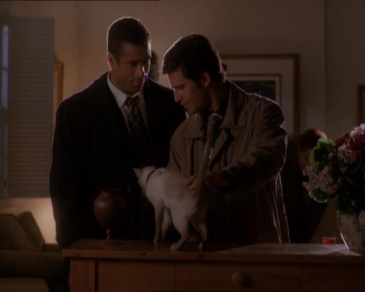 Charmed-Online_dot_net-1x01SomethingWiccaThisWayComes0651.jpg Charmed-Online_dot_net-1x01SomethingWiccaThisWayComes0651.jpg