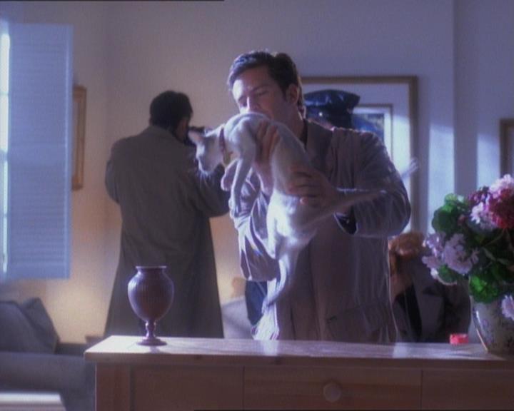 Charmed-Online_dot_net-1x01SomethingWiccaThisWayComes0656.jpg Charmed-Online_dot_net-1x01SomethingWiccaThisWayComes0656.jpg