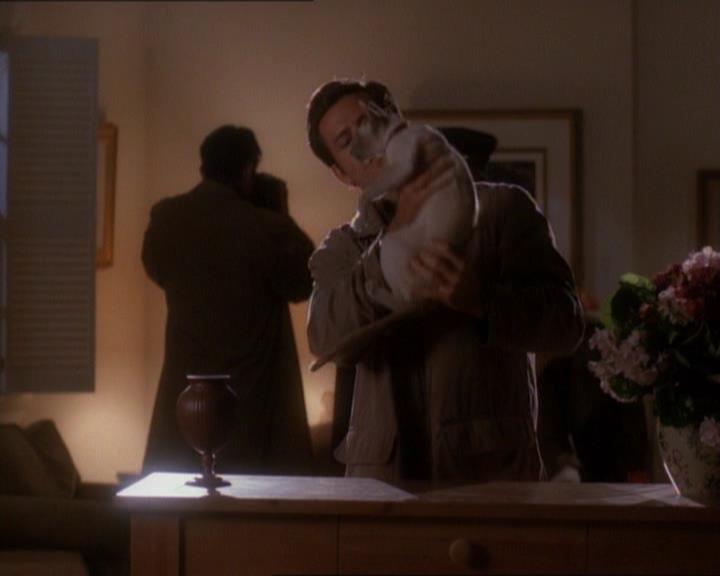 Charmed-Online_dot_net-1x01SomethingWiccaThisWayComes0657.jpg Charmed-Online_dot_net-1x01SomethingWiccaThisWayComes0657.jpg