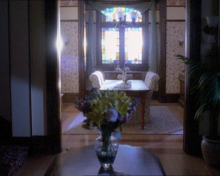 Charmed-Online_dot_net-1x01SomethingWiccaThisWayComes0764.jpg Charmed-Online_dot_net-1x01SomethingWiccaThisWayComes0764.jpg