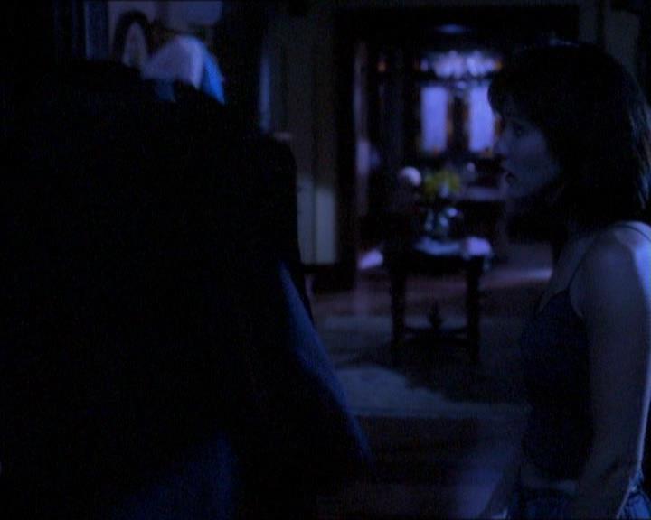 Charmed-Online_dot_net-1x01SomethingWiccaThisWayComes0773.jpg Charmed-Online_dot_net-1x01SomethingWiccaThisWayComes0773.jpg