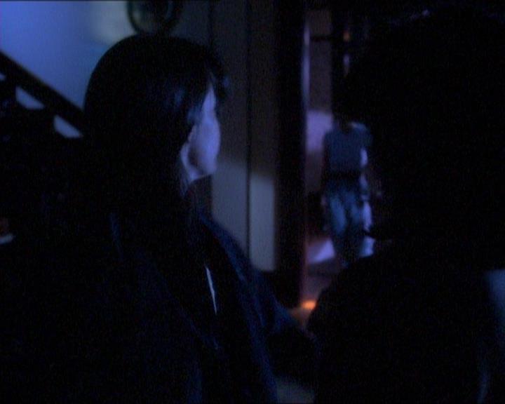 Charmed-Online_dot_net-1x01SomethingWiccaThisWayComes0796.jpg Charmed-Online_dot_net-1x01SomethingWiccaThisWayComes0796.jpg