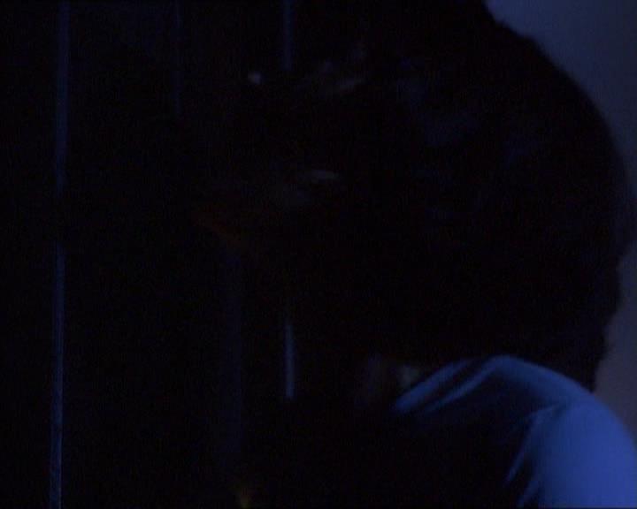 Charmed-Online_dot_net-1x01SomethingWiccaThisWayComes0824.jpg Charmed-Online_dot_net-1x01SomethingWiccaThisWayComes0824.jpg