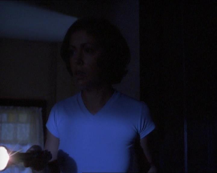 Charmed-Online_dot_net-1x01SomethingWiccaThisWayComes0848.jpg Charmed-Online_dot_net-1x01SomethingWiccaThisWayComes0848.jpg