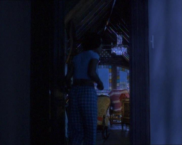 Charmed-Online_dot_net-1x01SomethingWiccaThisWayComes0851.jpg Charmed-Online_dot_net-1x01SomethingWiccaThisWayComes0851.jpg