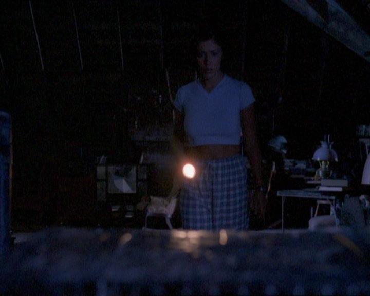 Charmed-Online_dot_net-1x01SomethingWiccaThisWayComes0873.jpg Charmed-Online_dot_net-1x01SomethingWiccaThisWayComes0873.jpg