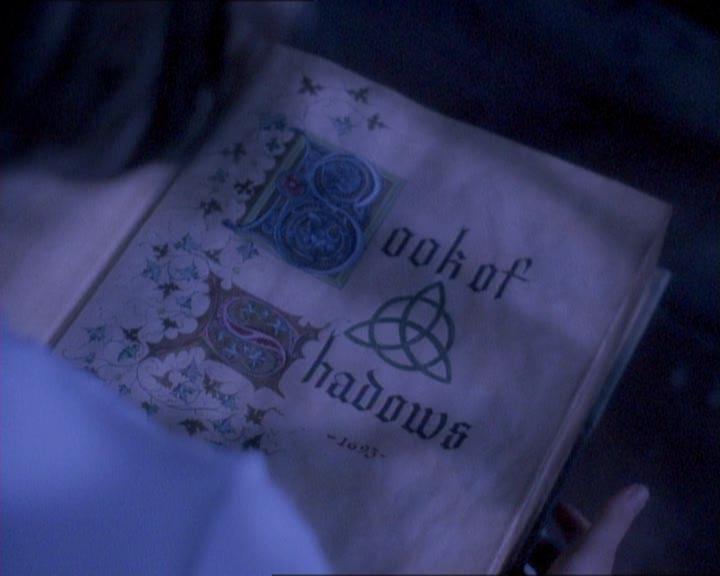 Charmed-Online_dot_net-1x01SomethingWiccaThisWayComes0899.jpg Charmed-Online_dot_net-1x01SomethingWiccaThisWayComes0899.jpg