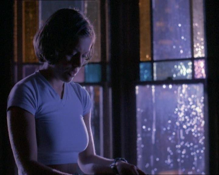 Charmed-Online_dot_net-1x01SomethingWiccaThisWayComes0912.jpg Charmed-Online_dot_net-1x01SomethingWiccaThisWayComes0912.jpg