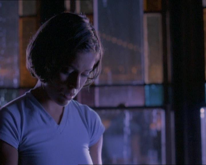 Charmed-Online_dot_net-1x01SomethingWiccaThisWayComes0918.jpg Charmed-Online_dot_net-1x01SomethingWiccaThisWayComes0918.jpg