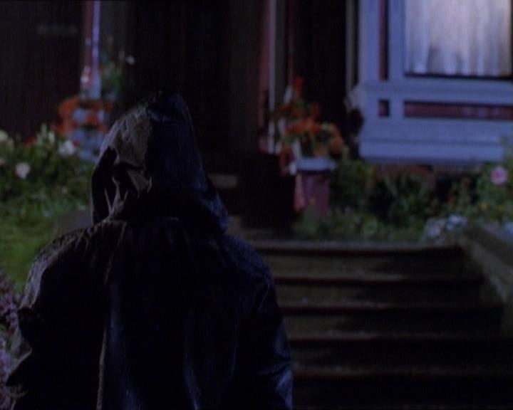 Charmed-Online_dot_net-1x01SomethingWiccaThisWayComes0997.jpg Charmed-Online_dot_net-1x01SomethingWiccaThisWayComes0997.jpg