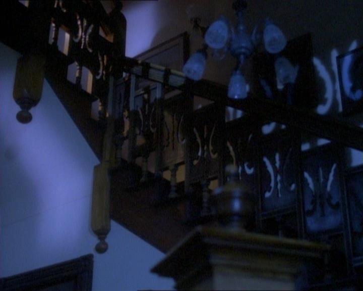 Charmed-Online_dot_net-1x01SomethingWiccaThisWayComes0999.jpg Charmed-Online_dot_net-1x01SomethingWiccaThisWayComes0999.jpg