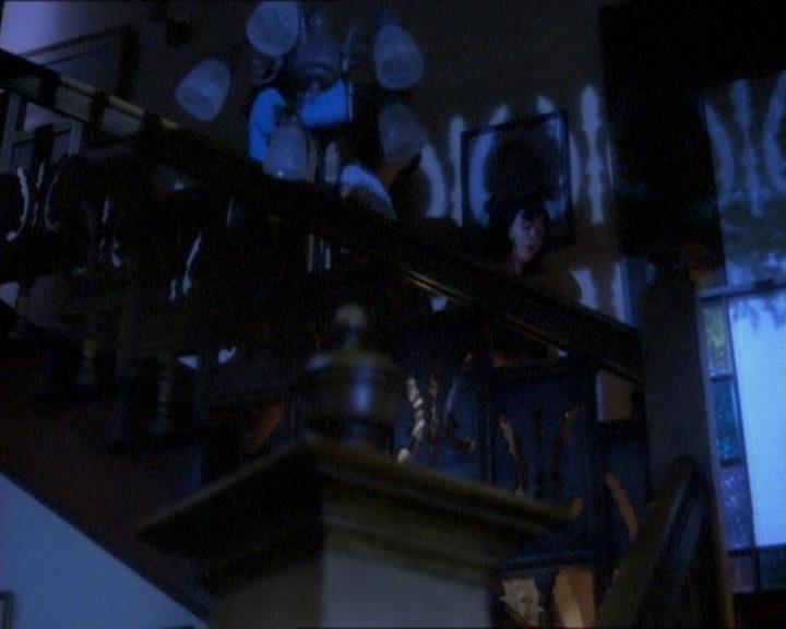 Charmed-Online_dot_net-1x01SomethingWiccaThisWayComes1007.jpg Charmed-Online_dot_net-1x01SomethingWiccaThisWayComes1007.jpg