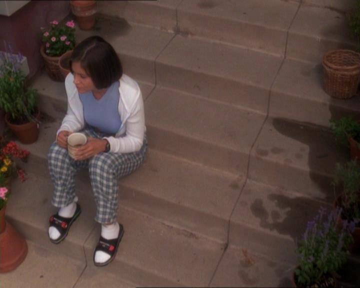 Charmed-Online_dot_net-1x01SomethingWiccaThisWayComes1045.jpg Charmed-Online_dot_net-1x01SomethingWiccaThisWayComes1045.jpg