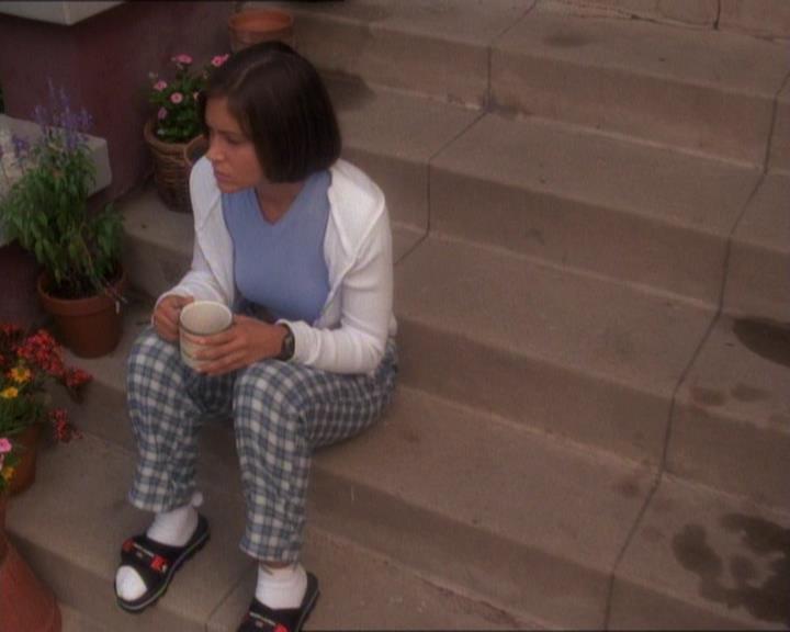 Charmed-Online_dot_net-1x01SomethingWiccaThisWayComes1046.jpg Charmed-Online_dot_net-1x01SomethingWiccaThisWayComes1046.jpg