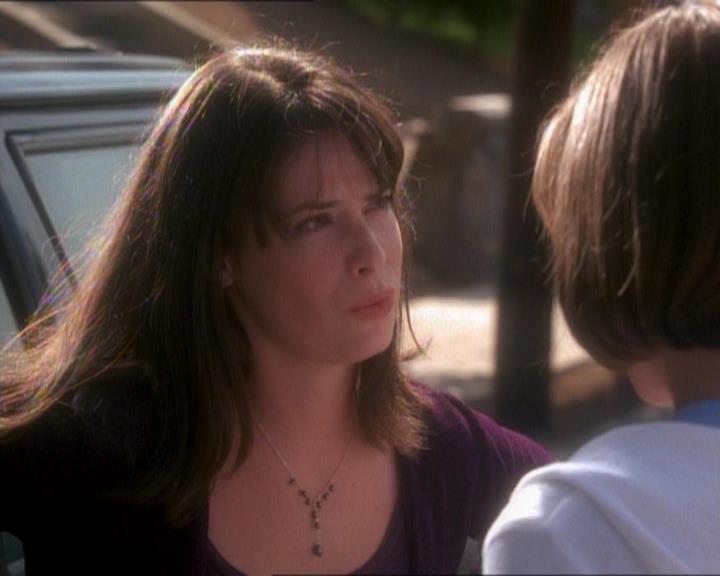 Charmed-Online_dot_net-1x01SomethingWiccaThisWayComes1109.jpg Charmed-Online_dot_net-1x01SomethingWiccaThisWayComes1109.jpg