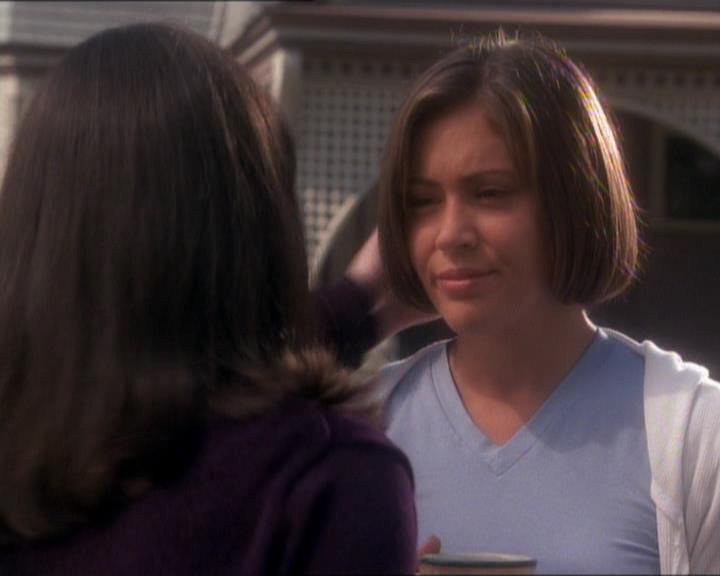Charmed-Online_dot_net-1x01SomethingWiccaThisWayComes1118.jpg Charmed-Online_dot_net-1x01SomethingWiccaThisWayComes1118.jpg
