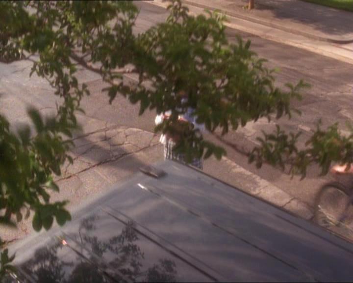 Charmed-Online_dot_net-1x01SomethingWiccaThisWayComes1128.jpg Charmed-Online_dot_net-1x01SomethingWiccaThisWayComes1128.jpg