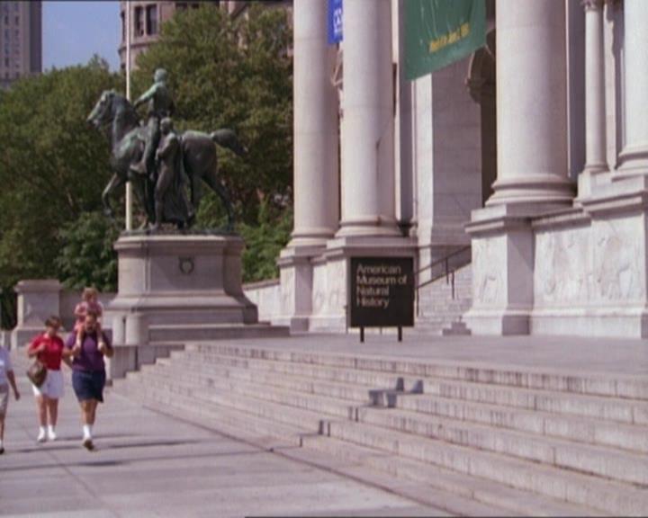 Charmed-Online_dot_net-1x01SomethingWiccaThisWayComes1131.jpg Charmed-Online_dot_net-1x01SomethingWiccaThisWayComes1131.jpg