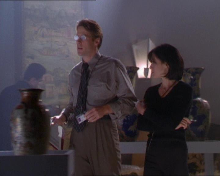 Charmed-Online_dot_net-1x01SomethingWiccaThisWayComes1138.jpg Charmed-Online_dot_net-1x01SomethingWiccaThisWayComes1138.jpg