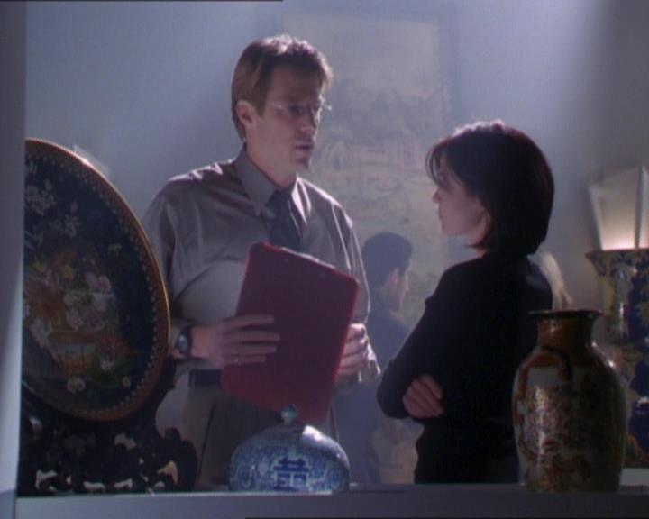 Charmed-Online_dot_net-1x01SomethingWiccaThisWayComes1141.jpg