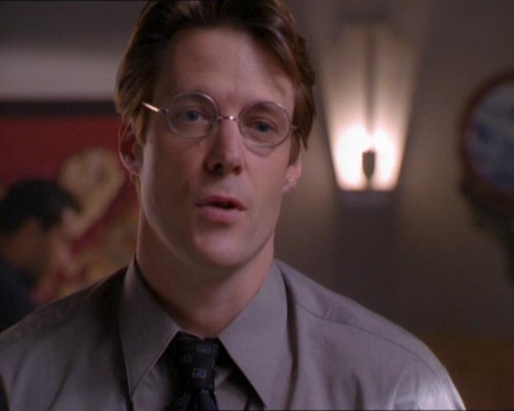 Charmed-Online_dot_net-1x01SomethingWiccaThisWayComes1183.jpg