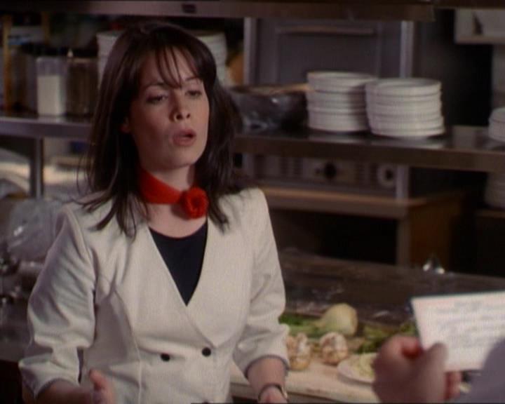 Charmed-Online_dot_net-1x01SomethingWiccaThisWayComes1232.jpg