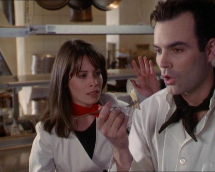 Charmed-Online_dot_net-1x01SomethingWiccaThisWayComes1264.jpg