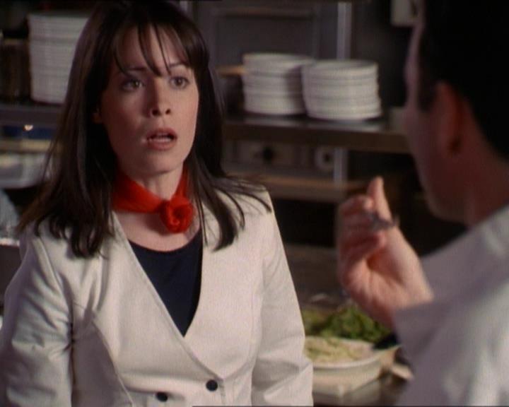 Charmed-Online_dot_net-1x01SomethingWiccaThisWayComes1284.jpg