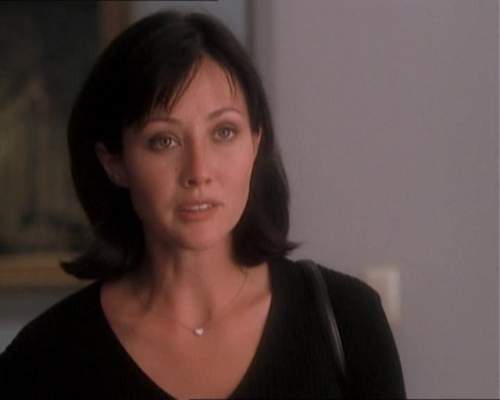 Charmed-Online_dot_net-1x01SomethingWiccaThisWayComes1313.jpg
