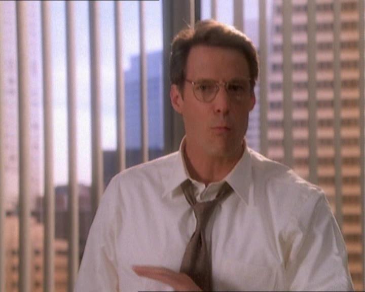 Charmed-Online_dot_net-1x01SomethingWiccaThisWayComes1319.jpg Charmed-Online_dot_net-1x01SomethingWiccaThisWayComes1319.jpg